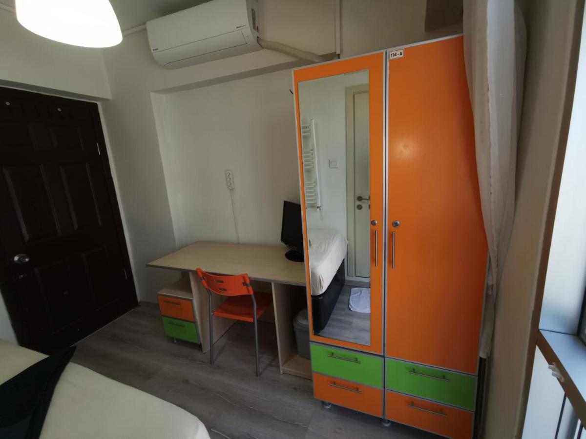 Hostel Kampues *