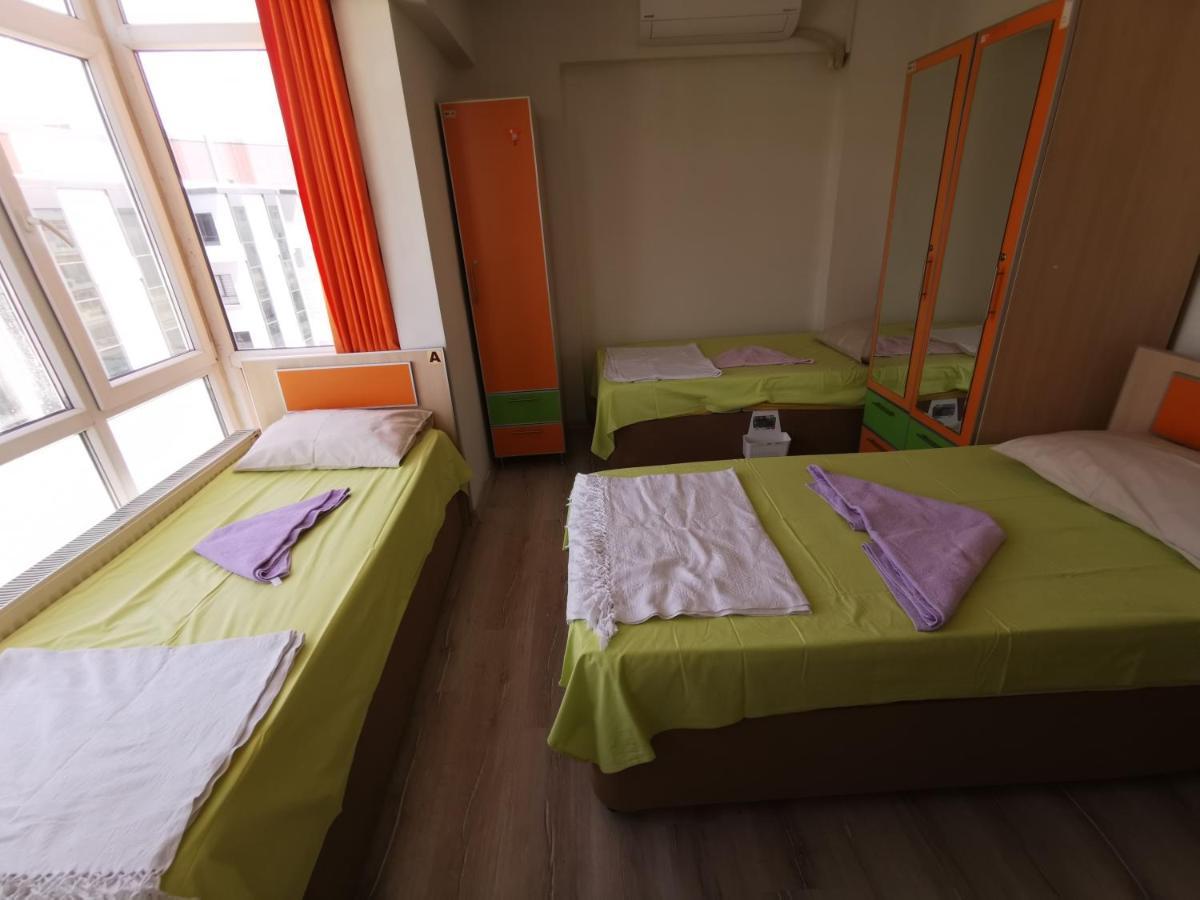 Kampues Hostel *
