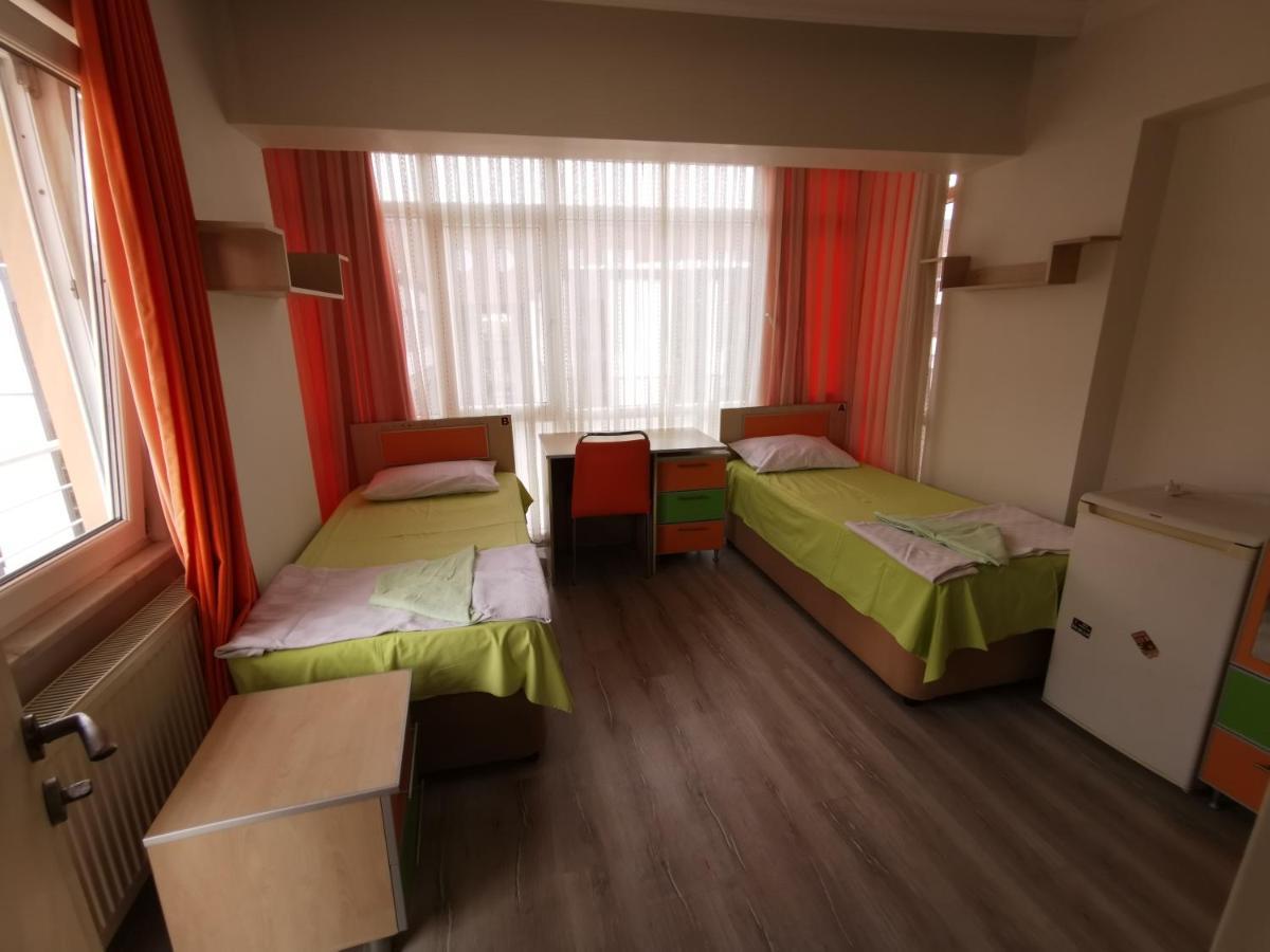 Kampues Hostel